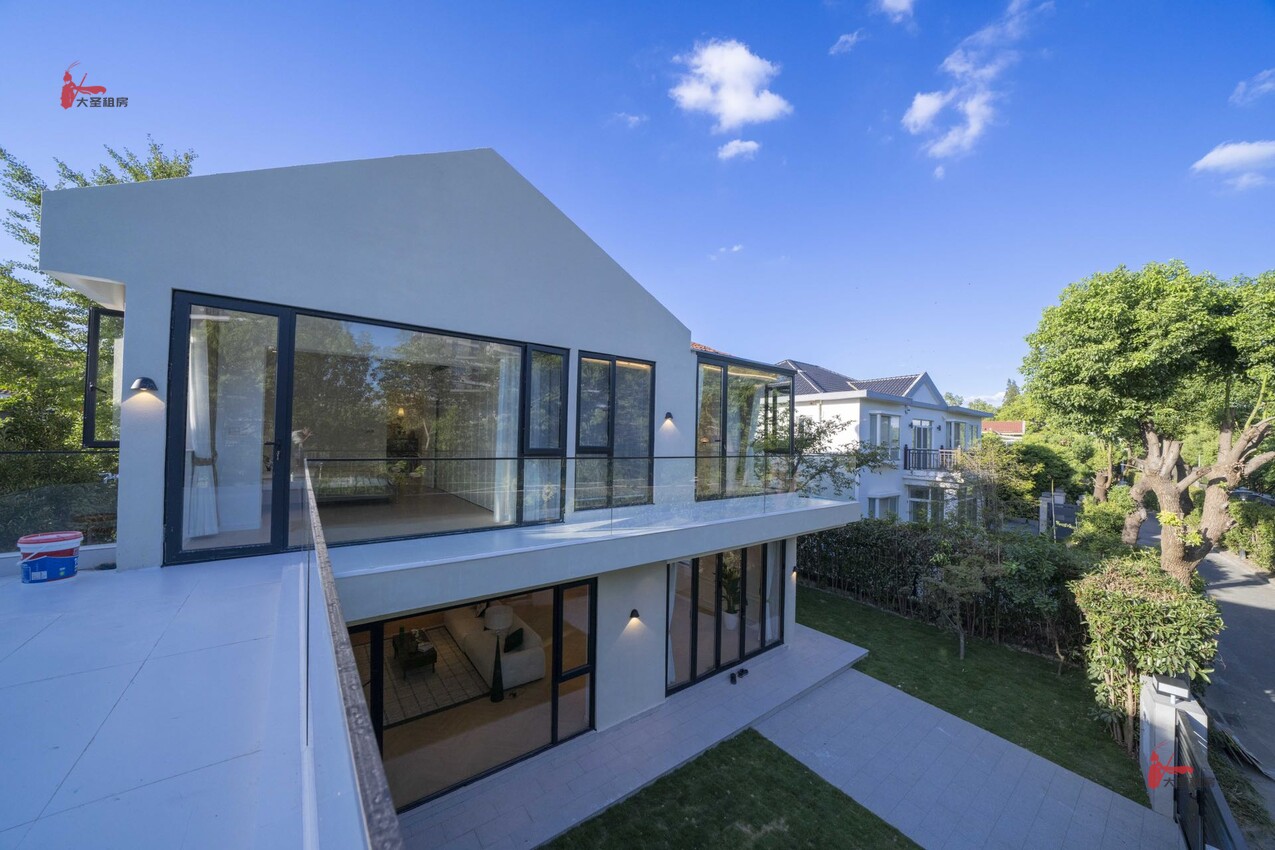 久事西郊花园别墅租赁-上海青浦区徐泾镇