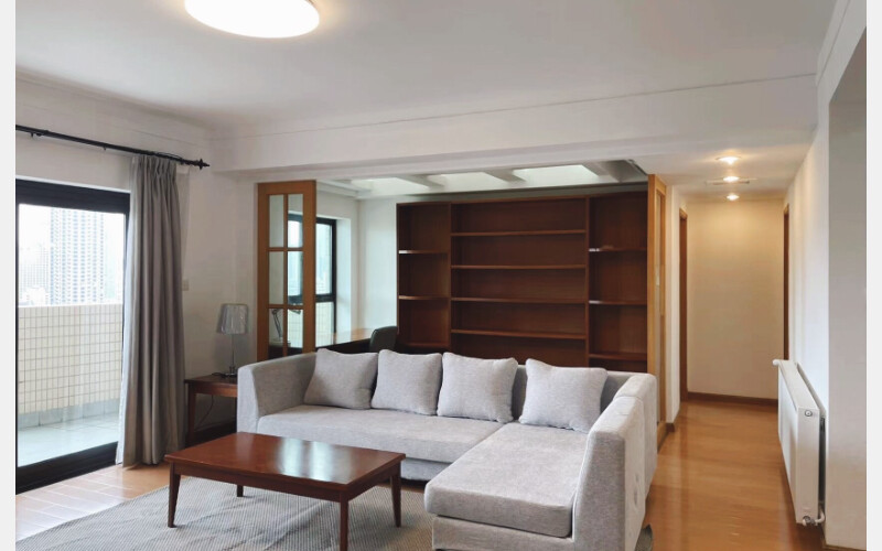 鸿艺豪苑服务式公寓